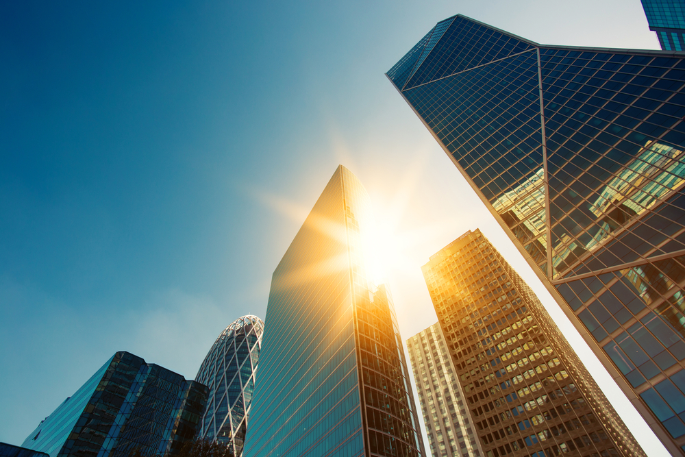 Skyscraper,Glass,Facades,On,A,Bright,Sunny,Day,With,Sunbeams