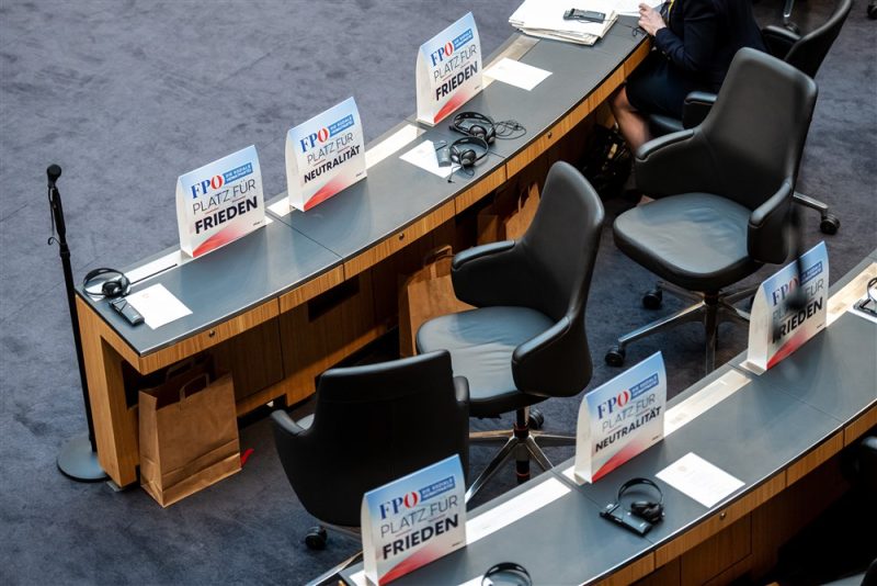 Selenskij-Rede: Österreichische FPÖ-Abgeordnete verlassen Parlament