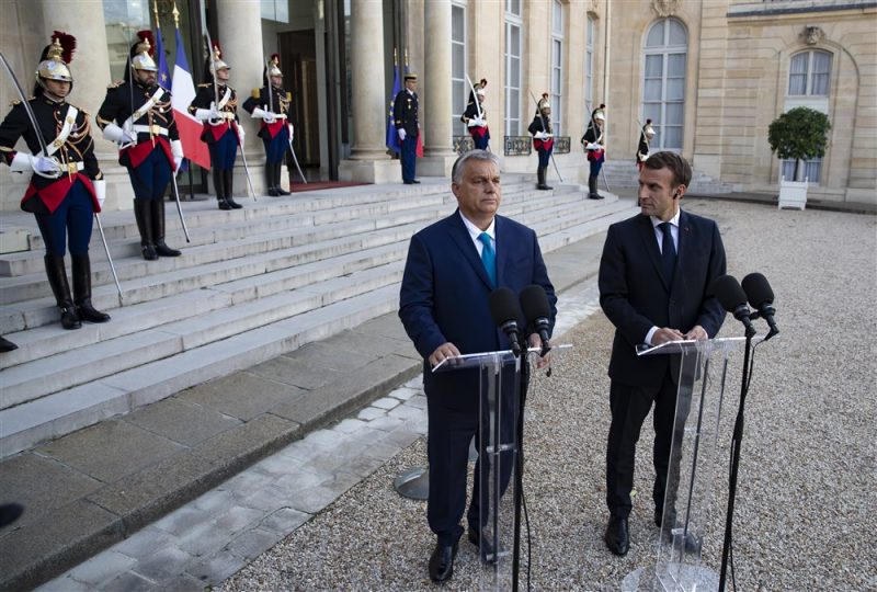 Orban und Macron sprechen in Paris über Rechtsstaatlichkeit