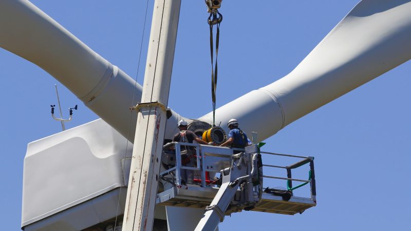 So will die EU die Fertigung sauberer Technologien zurückholen