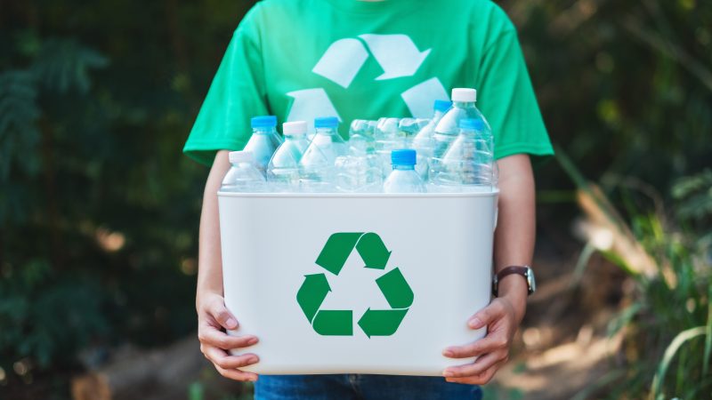 Plastikflaschen-Recycling: EU-Kommission wehrt Industrie-Lobbyversuch ab