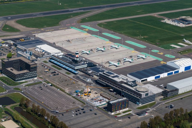 Niederlande wollen Emissionen im Flugverkehr deckeln