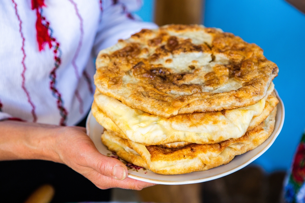 Image,With,The,Hands,Of,A,Lady,Cooking,Traditional,Romanian