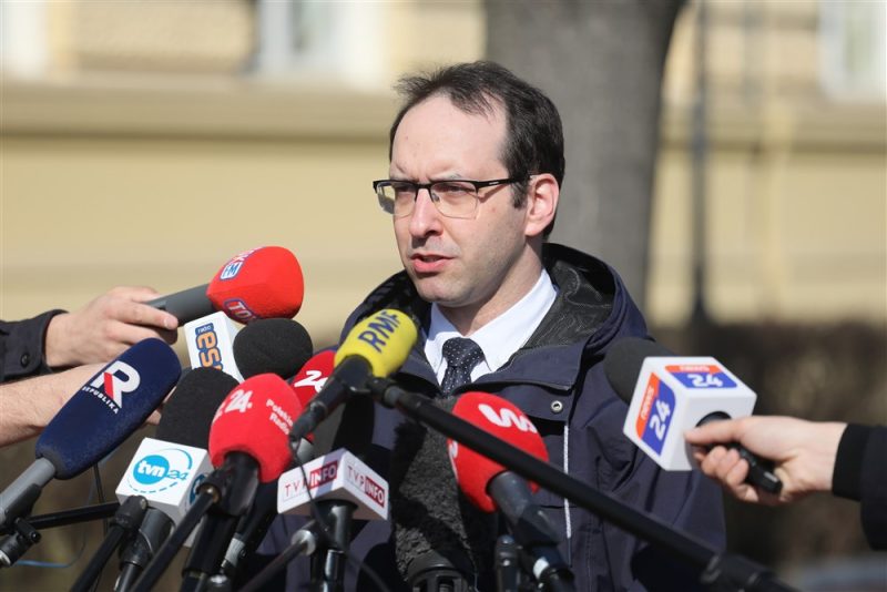 Polnischer Beamter: Medwedews Ukraine-Rhetorik "wie kaputte Schallplatte"