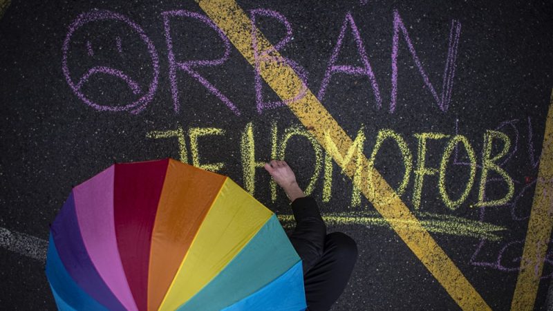 Slowenien schließt sich EU-Klage gegen Ungarn über Anti-LGBTQ+-Gesetz an