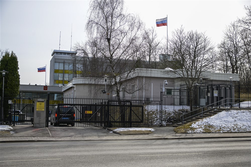 Sweden expels five Russian diplomats