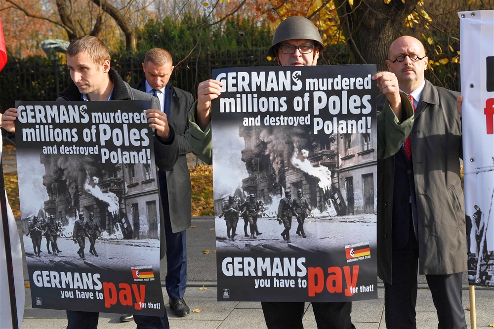 Protests against German Chancellor Merkel in Poland for German-Polish intergovernmental consultations
