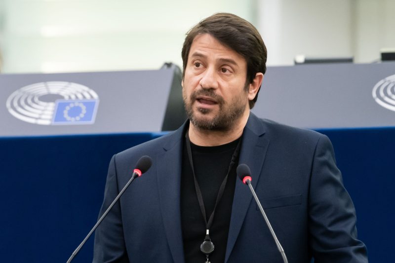 Griechischer Europaabgeordneter der sexuellen Belästigung beschuldigt