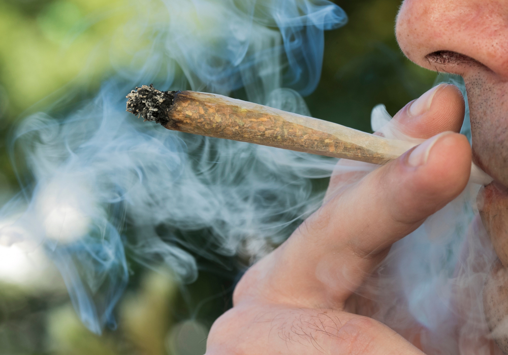 Smoking,Marijuana,(weed,,Cannabis)