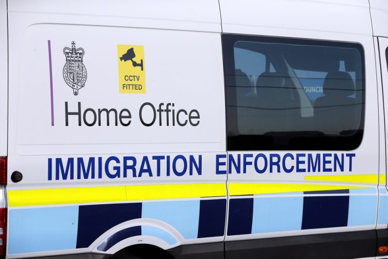 London will Bankkonten von mutmaßlich illegal Eingereisten sperren