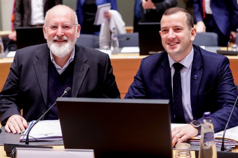 EU-Kommissare wollen Abgeordnete persönlich umstimmen