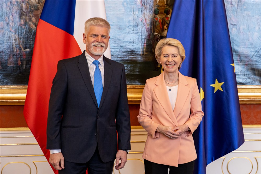 EU Commission president visits Prague