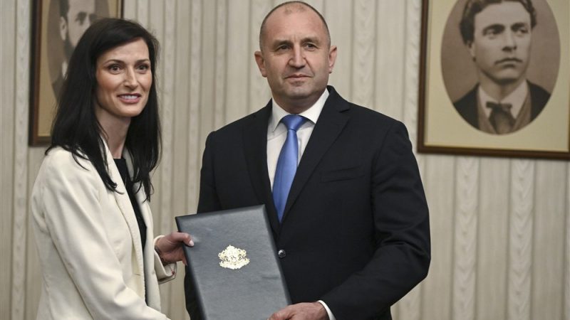 Rücktritt offiziell: EU-Kommissarin beginnt mit Regierungsbildung in Bulgarien
