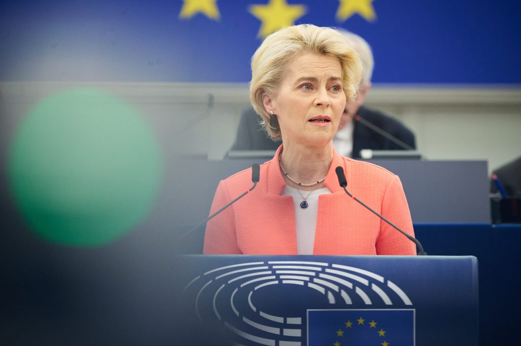 Participation d’Ursula von der Leyen, présidente de la Commission européenne, au débat de la session plénière sur les relations UE – Chine