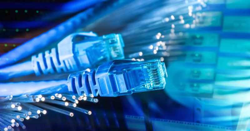 Netzinvestitionen: NGOs und Streaming-Anbieter machen gegen Kommission mobil