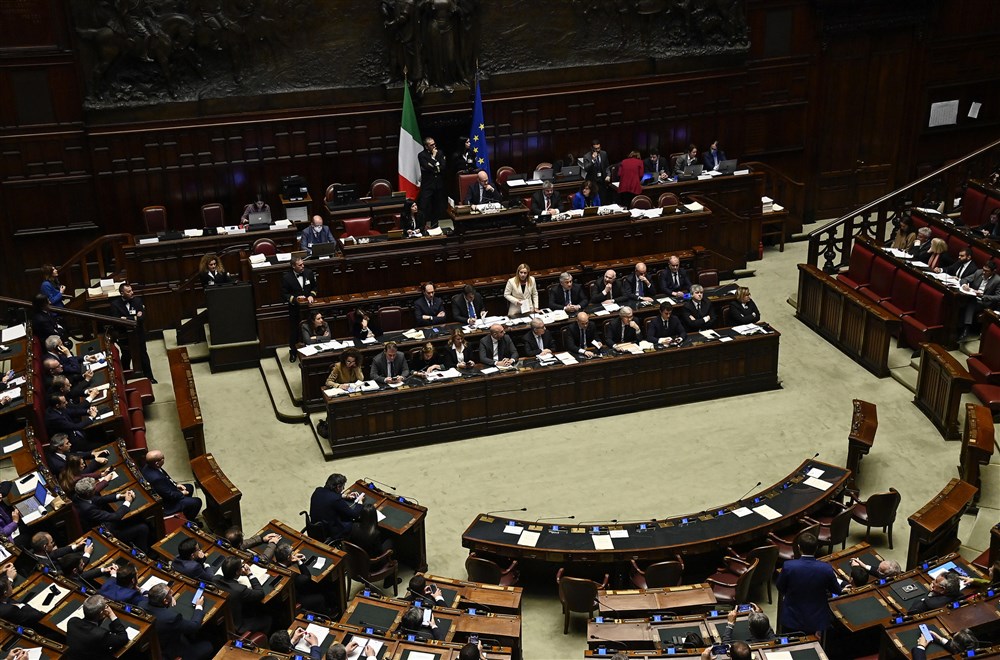 Italian Prime Minister addresses the Lower House ahead of EU Council meeting