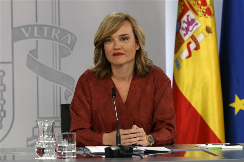 Spanische Linke versucht, Zusammenarbeit mit Rechtsextremen aufzuhalten