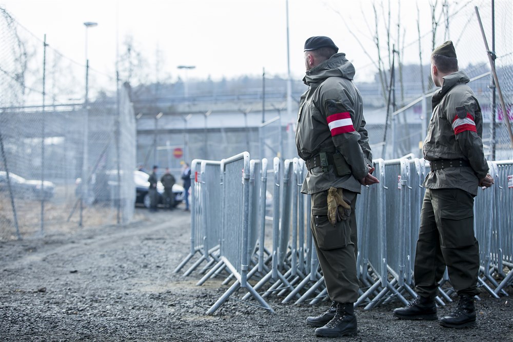 Austrian Minister of Defense Doskozil in Spielfeld