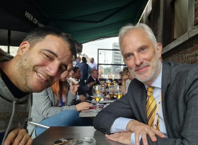Der „Unruhestifter“, der Brüssel zum Lachen bringt