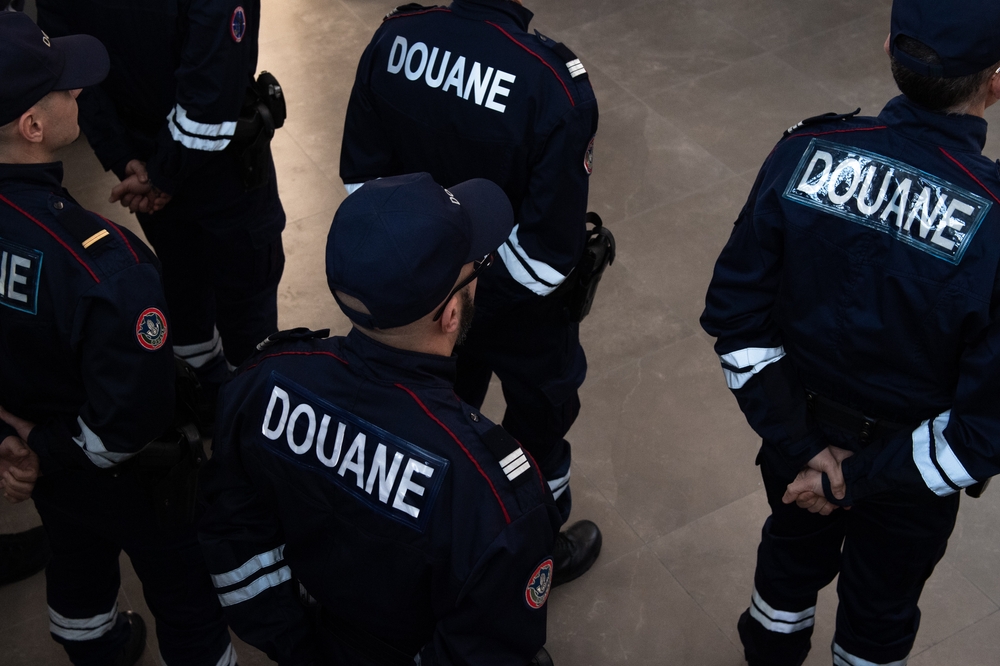 Marseille,,France,-,27-01-2022:,Unrecognizable,Customs,Officers,From,Behind,With