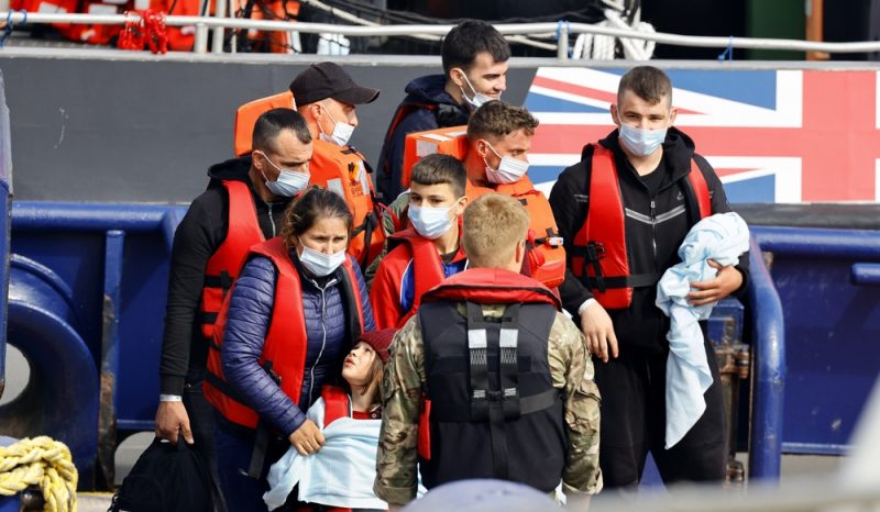 Migration: Britisches Oberhaus fordert Änderungen zu Plänen der Regierung