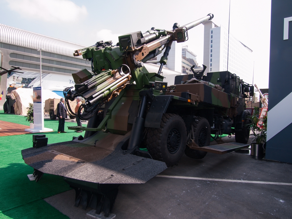 Abu,Dhabi,,Uae,-,Feb.23.,2011:,Nexter,Systems,Caesar,155mm