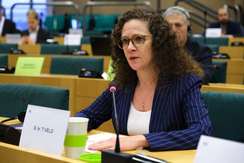 Tunesien-Migrationsabkommen: EU-Abgeordnete zweifelt Rechtmäßigkeit an