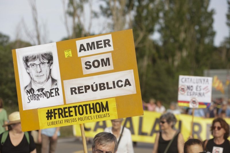 Regierungsbildung in Spanien: Puigdemont legt Gesprächsbedingungen fest