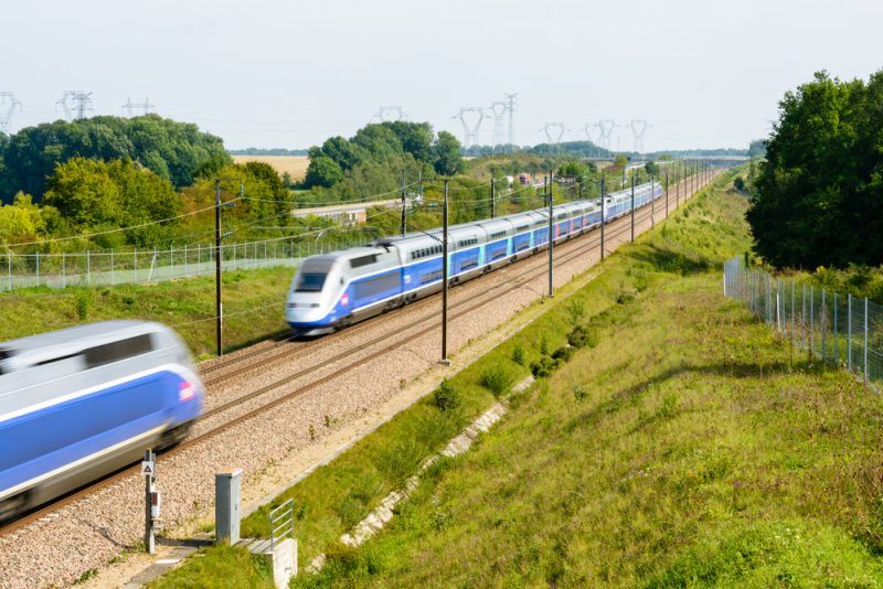 Frankreich will eigenes Deutschlandticket einführen