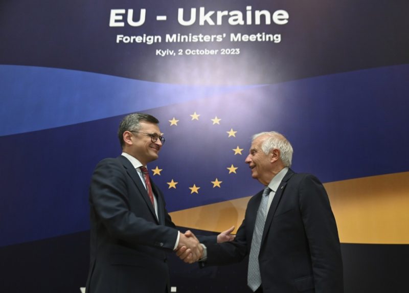 EU sichert Ukraine in Kyjiw weitere Unterstützung zu