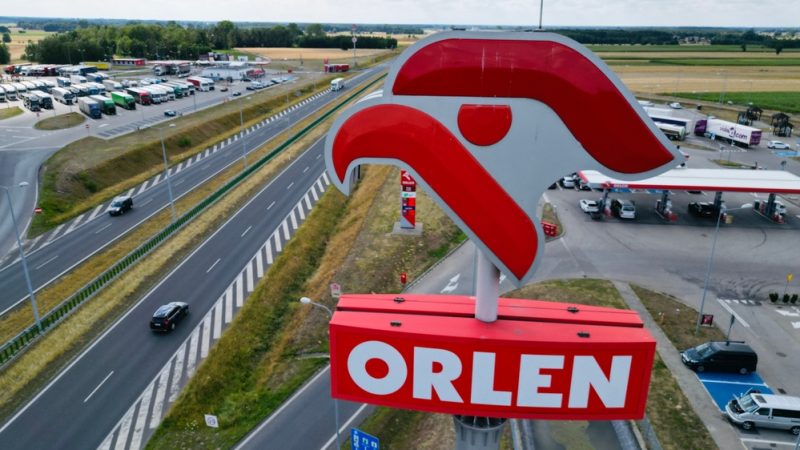 Benzinknappheit in Polen: Konzern setzt militärische Öltanker ein