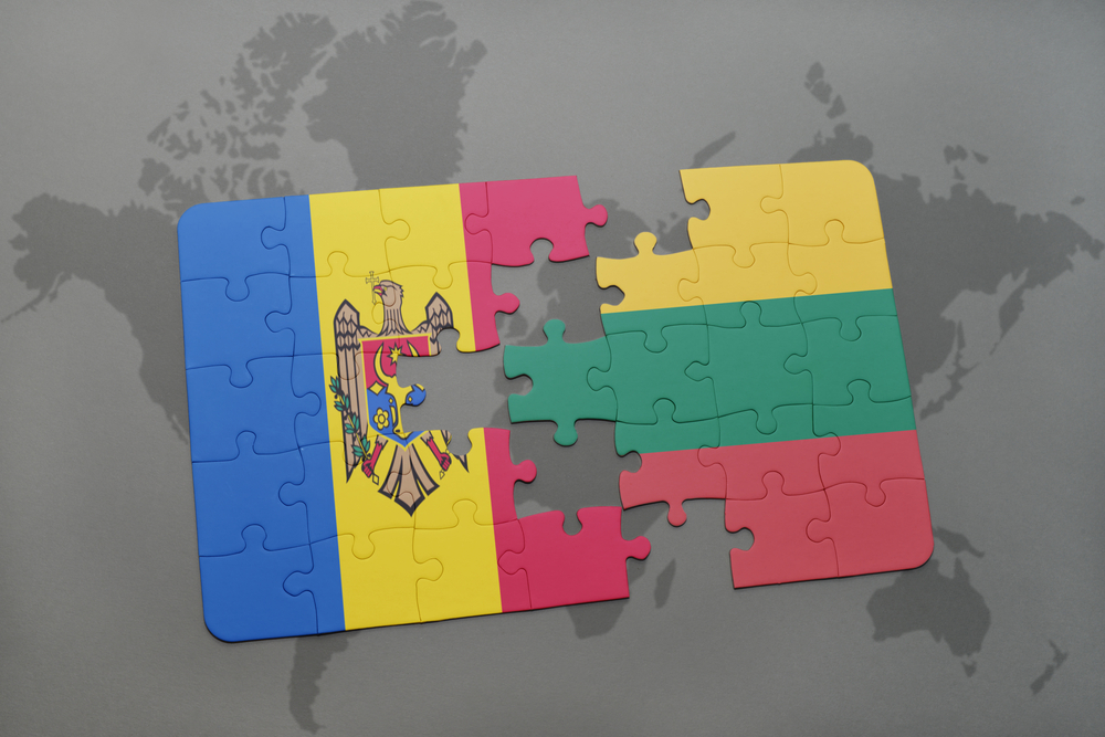 Puzzle,With,The,National,Flag,Of,Moldova,And,Lithuania,On