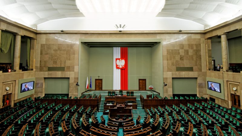 Koalitionsverhandlungen: Polnische PiS umgarnt Oppositionspolitiker