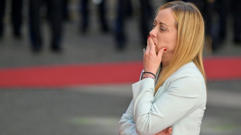 Italienische Ministerpräsidentin Meloni fällt auf Telefonstreich von russischen Komikern herein