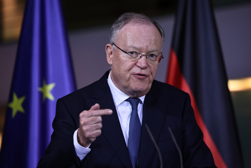 Chancellor Scholz holds consultations with heads of federal states