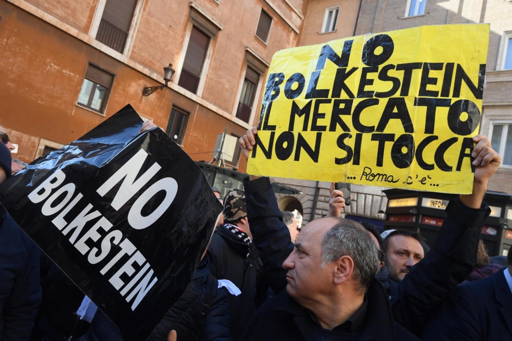 Taxi drivers protest ahead of Senate vote on ‚pro-Uber‘ measures