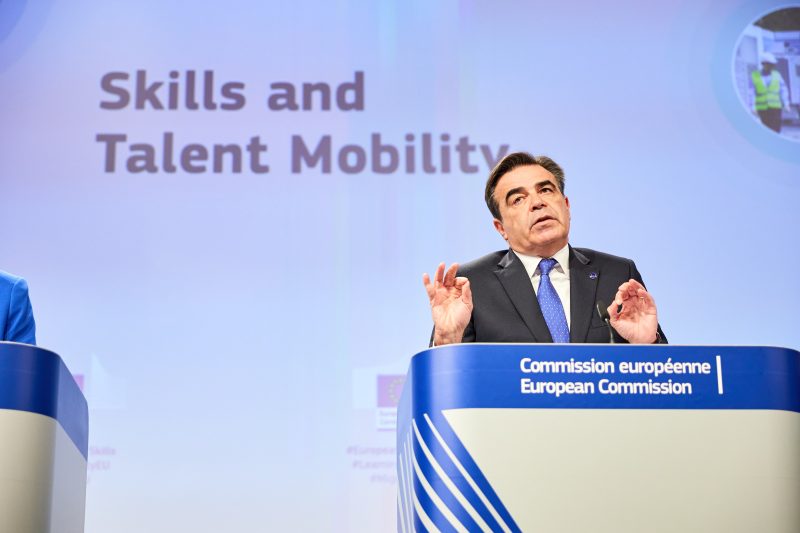 Arbeitsmigration: EU-Kommission stellt Talentpool gegen Fachkräftemangel vor