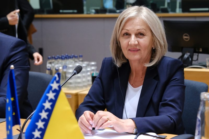 Bosnien und Herzegowina visiert EU-Beitrittsgespräche zum Jahresende an