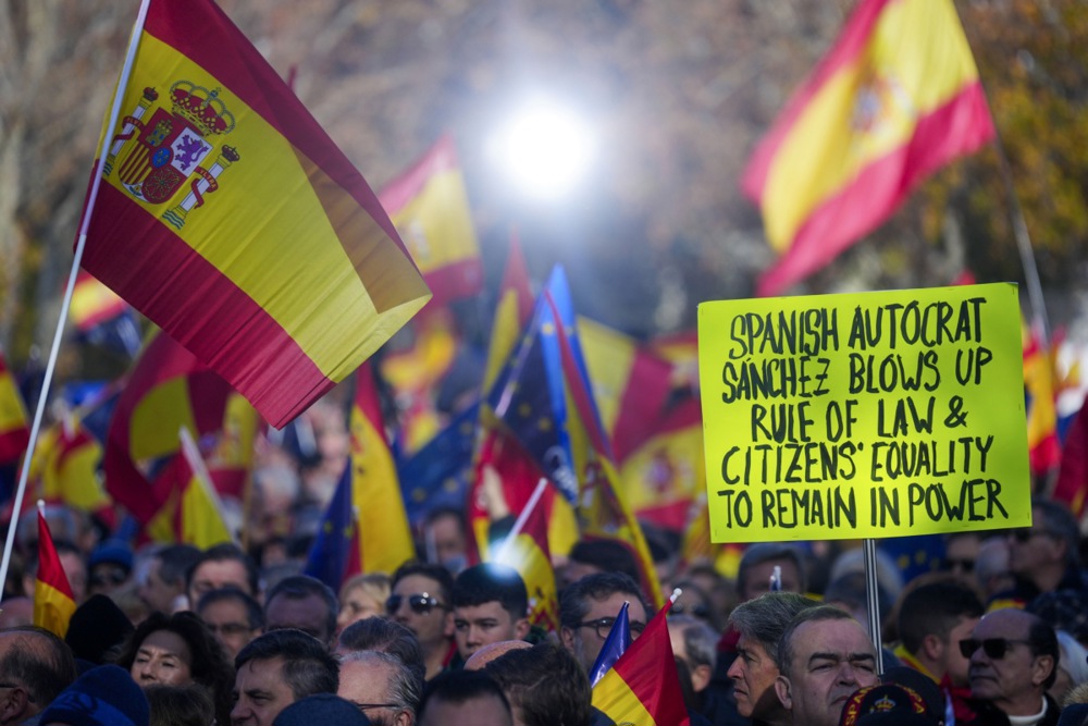 Rally against pacts reached by Spanish Government with Catalan pro-independent parties