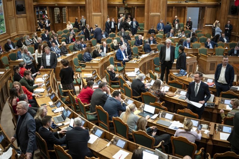 Dänemark stimmt für Verbot von Koranverbrennungen im öffentlichen Raum