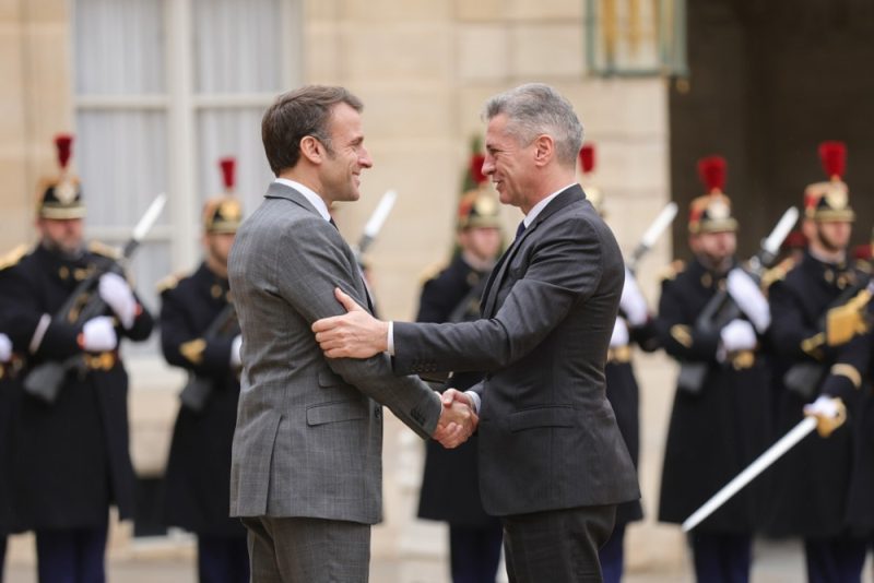 Emmanuel Macron: EU soll Ukraine umfassend und dauerhaft unterstützen