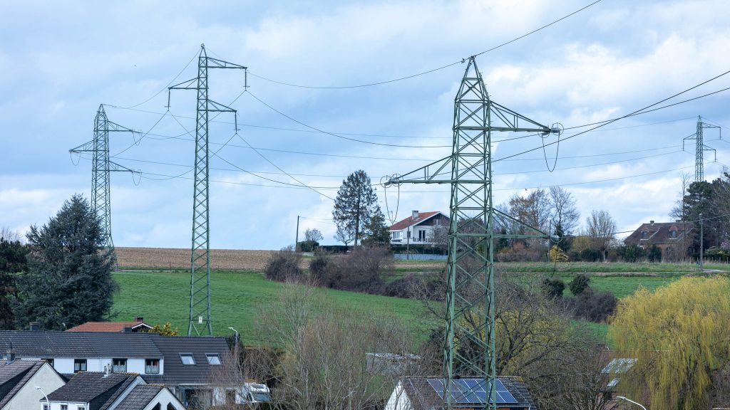 electric pole