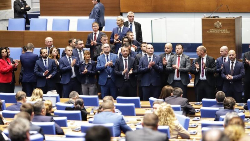 Demontage von Sowjet-Denkmal: Bulgarisches Parlament blockiert