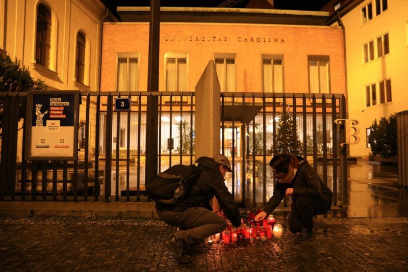 Tschechien trauert um die Opfer des Massenmordes an der Prager Universität