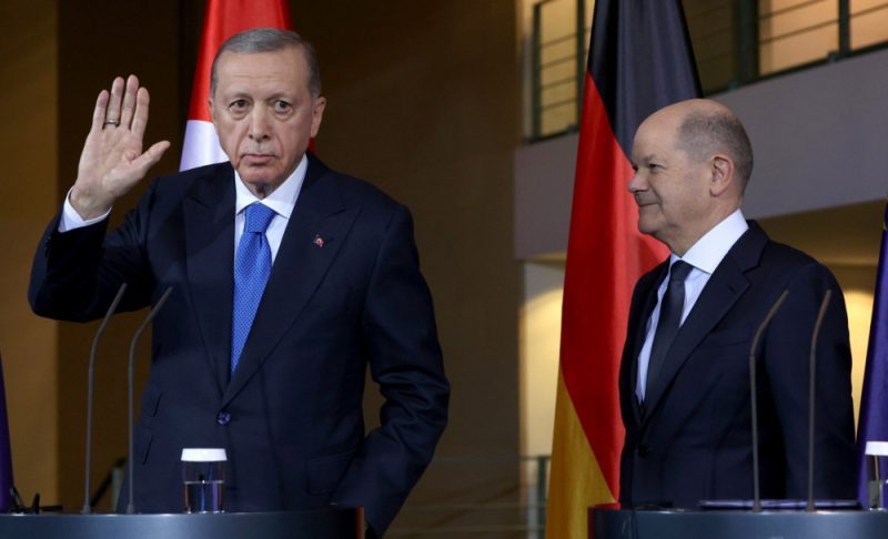 Erdogans Partei will an EU-Wahlen teilnehmen um Einfluss der Türkei ausbauen