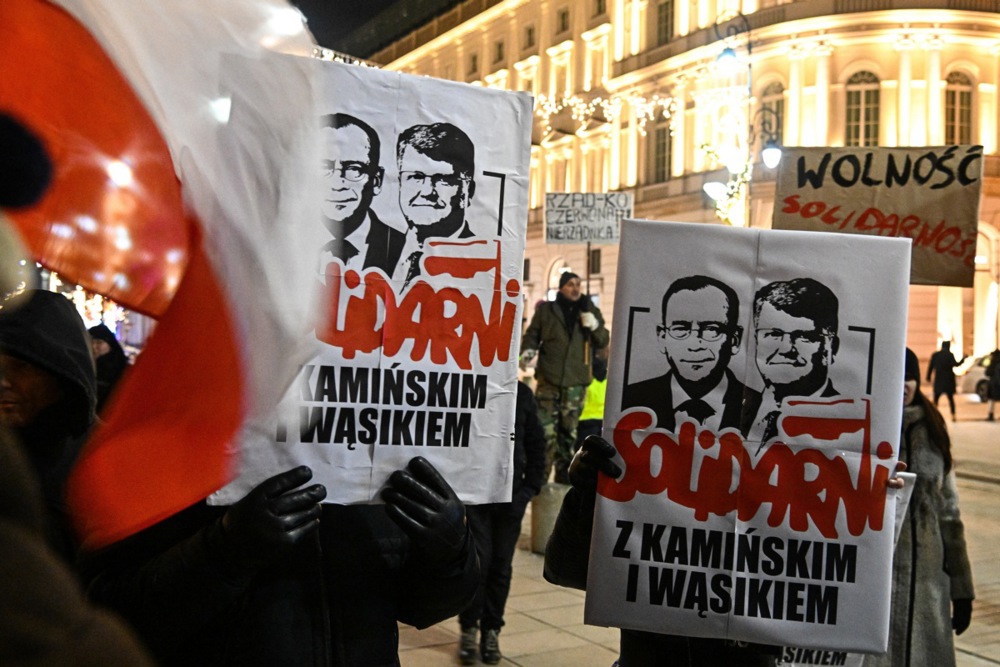 Protest against the detention of two MPs from the Law and Justice party in Warsaw