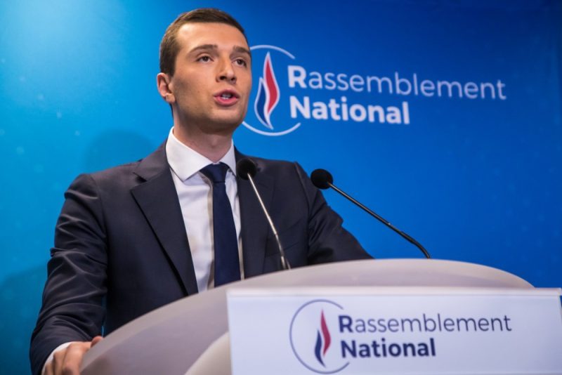 EU-Hilfe für Ukraine durch Aufstieg von Frankreichs Rechten gefährdet