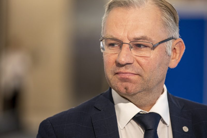 Landwirtschaftsausschuss des EU-Parlaments kritisiert Agrarkommissar