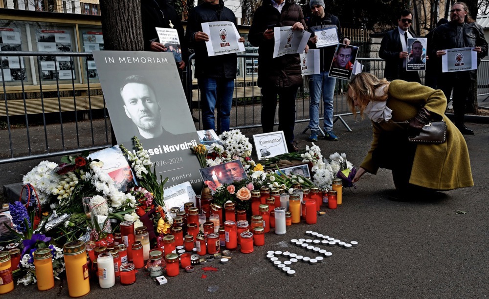 Protest in Bucharest following the death of Alexei Navalny