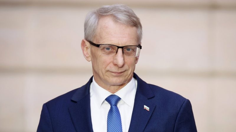 Rücktritt der bulgarischen Regierung ebnet den Weg für Rotation im Ministerpräsidentenamt